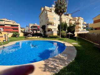 Location Appartement à El Pinillo. Alquiler larga temporada apartamento dos dormitorios zona pinill