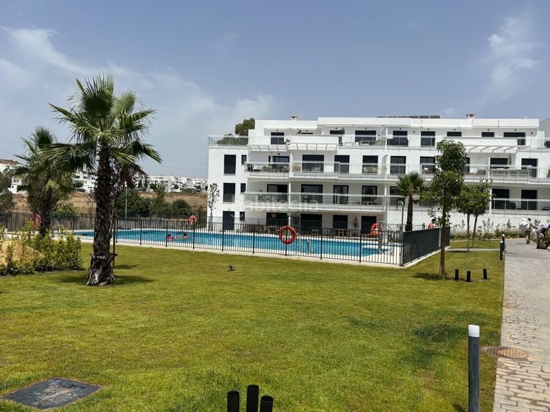 Foto 0bc69297-5acb-4a31-bce5-ef0deab9be05. Pis amb calefacció aparcament piscina a La Cala Golf - Lagar Martell Mijas