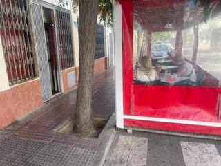 Location Local commercial à S´Arenal. Traspaso bar cafetería arenal con salida de humo en la vibrante