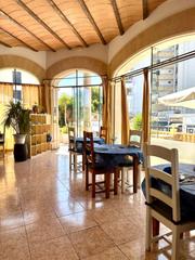 Transfer Business premise in Cala Major. Se traspasa restaurante en activo con terraza esquinera en zona