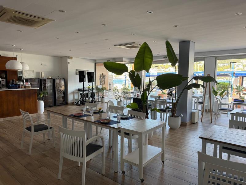 Foto 7485e1e1-39b1-4cbd-ad6c-1f0c92e155db. Alquiler local comercial oportunidad única en puerto , mallorca! en Andratx