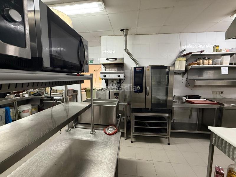 Foto f17c11e9-0d1d-46df-a738-ce4985fc7dc4. Alquiler local comercial oportunidad única en puerto , mallorca! en Andratx