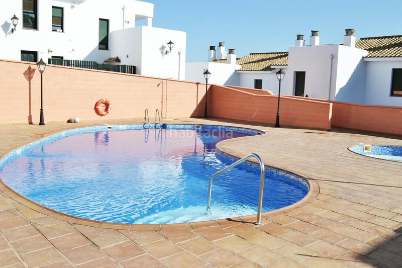 Foto 9a0cb37a-1183-42d8-9f10-31f5f79be487. Dúplex en calle egido 19 dúplex con patio y piscina comunitaria en Alcalá de los Gazules