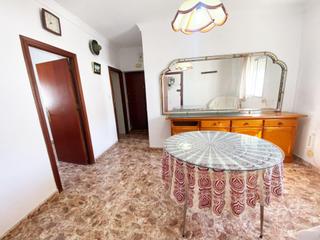 Appartement  Calle de san vicente. Vivienda de tres habitaciones en primera planta  alcalá de los g