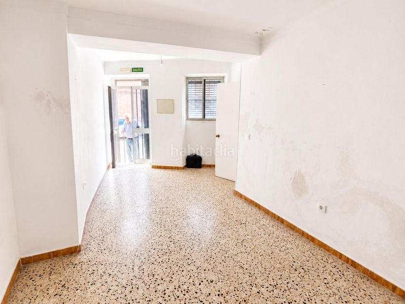Foto 0d67d110-b562-4d4c-a2c4-fe39772dd145. Local comercial a Alcalá de los Gazules
