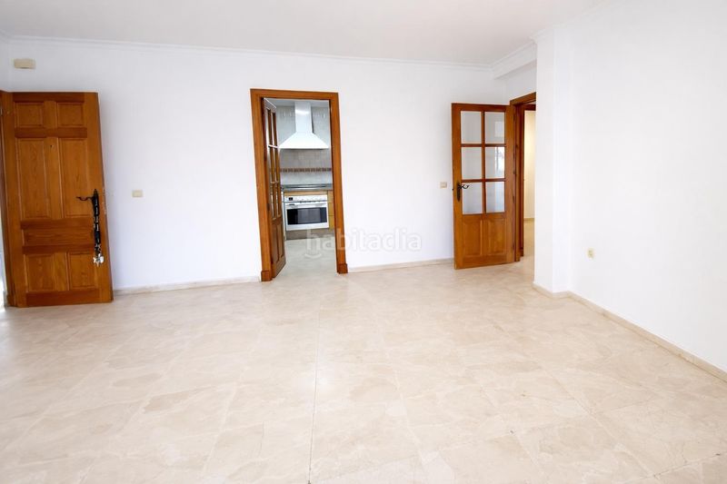 Foto 081494cf-ad5b-4969-a789-7048e298d9f0. Pis a San Bernabé Algeciras