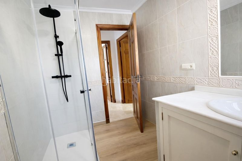 Foto fef3b5fa-4a13-4844-9ca2-3ad789fa2355. Pis a San Bernabé Algeciras