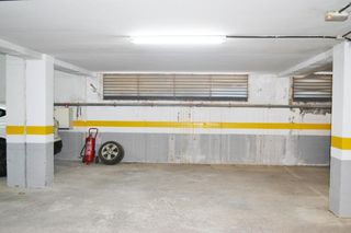 Aparcament cotxe  Calle calle montero. Plaza de garaje cómoda y de fácil acceso