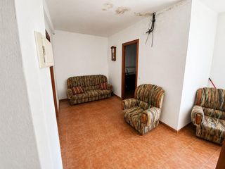 Casa  Calle calle arroyo. Acogedor piso de 2 dormitorios con trastero y baños en suite en