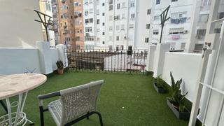 Location Appartement  Carrer de salas quiroga. Espectacular vivienda con terraza en arrancapins