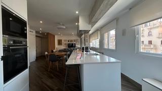 Appartement  Carrer de l'arxiduc carles. Fantástica vivienda a pocos minutos del centro de valencia