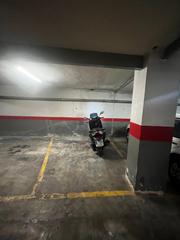 Aparcament cotxe  Carrer del bon orde. Plaza de garaje en abastos: coche pequeño o 2/3 motos
