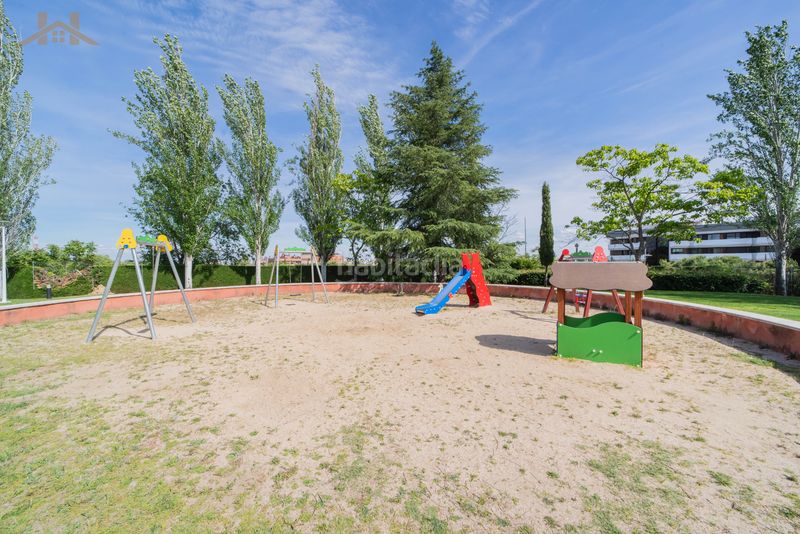 Foto 1ba367a0-a833-4af6-8125-c72e8df1f91e. Pis amb calefacció aparcament piscina a Prado de Somosaguas Pozuelo de Alarcón