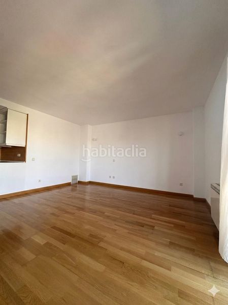 Foto e647996e-9017-401a-9b24-af7ac1829a9a. Rent flat with heating parking in Aravaca Madrid