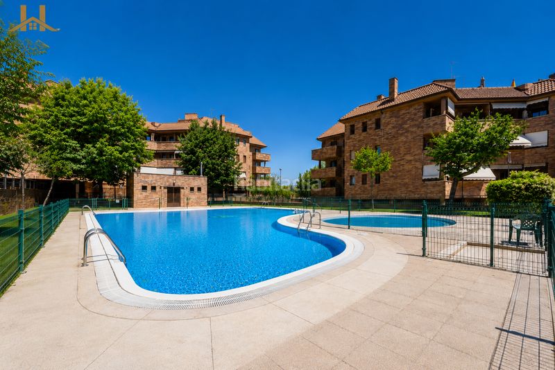 Foto e5d1bb24-ecff-4be1-be6c-3938ade3bf69. Pis amb calefacció aparcament piscina a Norte Pozuelo de Alarcón