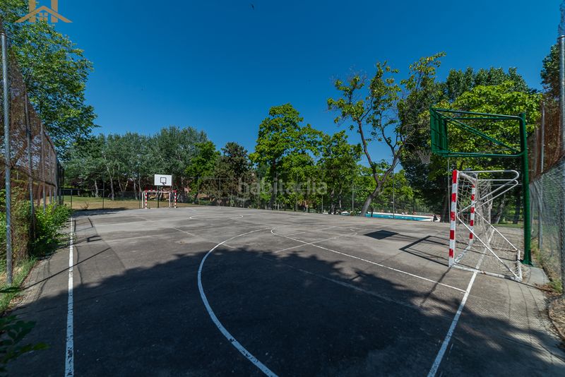Foto d925ab31-ad86-4786-9856-a5993909e955. Pis amb calefacció aparcament piscina a Prado de Somosaguas Pozuelo de Alarcón