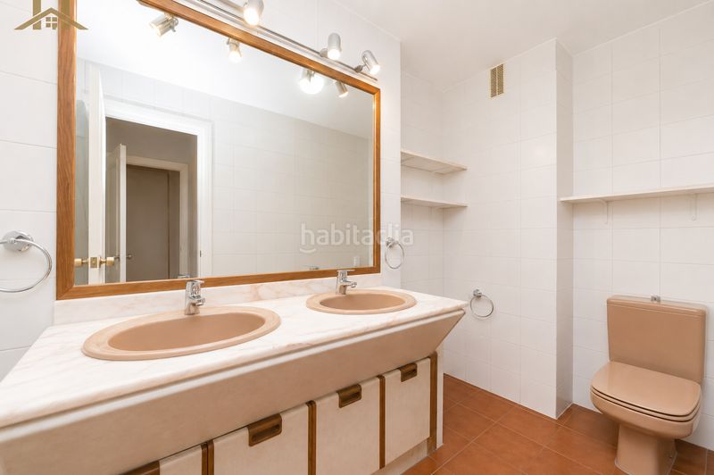 Foto af950779-a241-4f3f-9104-30a2ca9a649e. Pis amb calefacció aparcament piscina a Prado de Somosaguas Pozuelo de Alarcón
