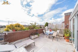 Dúplex  Vía de las dos castillas. Dúplex en venta en via de las dos castillas