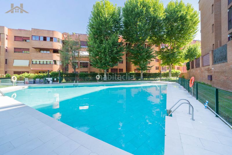 Foto 8a718f39-77aa-4029-ba03-294d6f18c1f1. Pis amb calefacció aparcament piscina a Avenida Europa Pozuelo de Alarcón