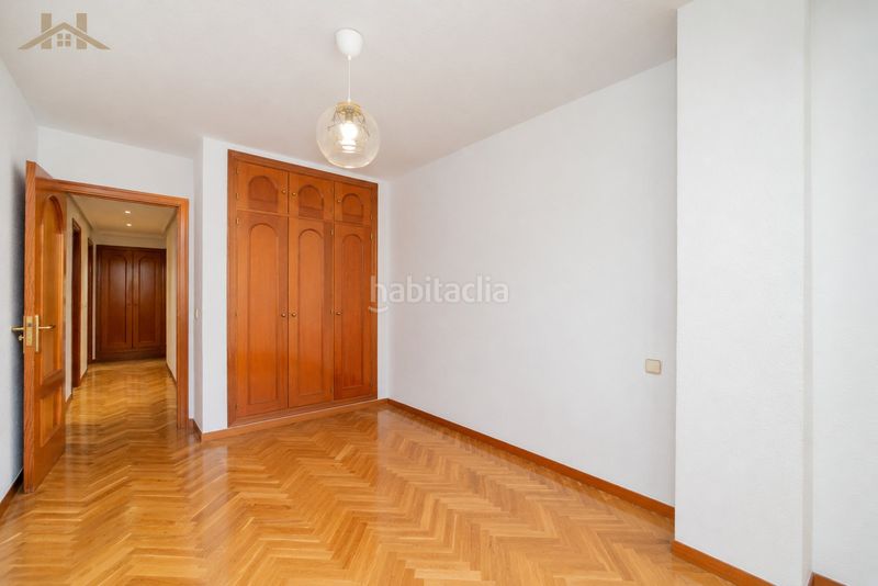 Foto 956e1b3a-c236-4023-adec-956b7fe25e38. Pis amb calefacció aparcament piscina a Avenida Europa Pozuelo de Alarcón