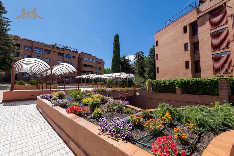 Foto 4b55c4c3-0b50-4448-a09a-a13078553f63. Pis amb calefacció aparcament piscina a Avenida Europa Pozuelo de Alarcón