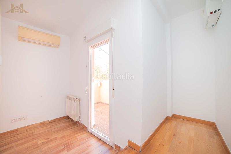 Foto 0b4cfef0-3f4f-4ee3-b2dc-7396f1257c81. Maison jumelée avec chauffage dans Pueblo Pozuelo de Alarcón