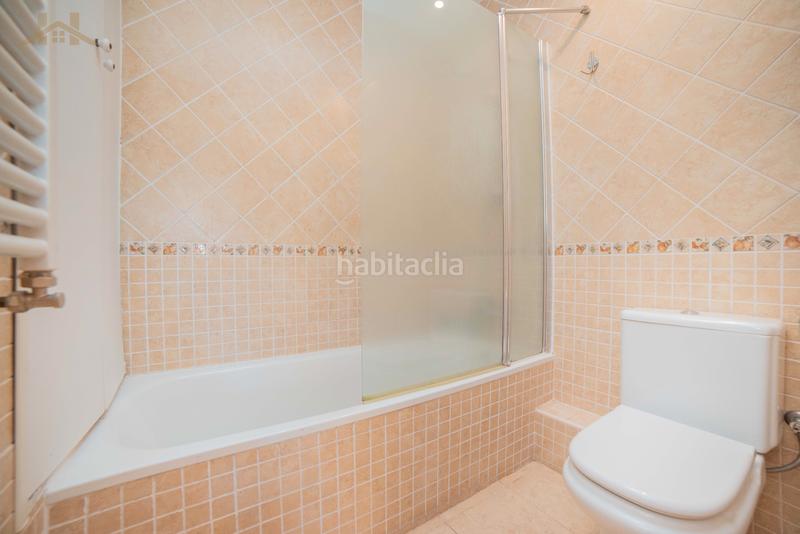 Foto 9c60e660-68cc-45a9-9f0a-0eb8a5238143. Maison jumelée avec chauffage dans Pueblo Pozuelo de Alarcón