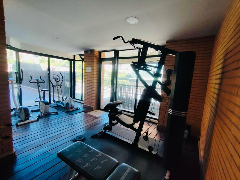 Foto 299429ac-8728-4d5c-bc18-bd8edb9b5b7a. Alquiler piso alquiler de piso en avenida de los ángeles en Pozuelo de Alarcón