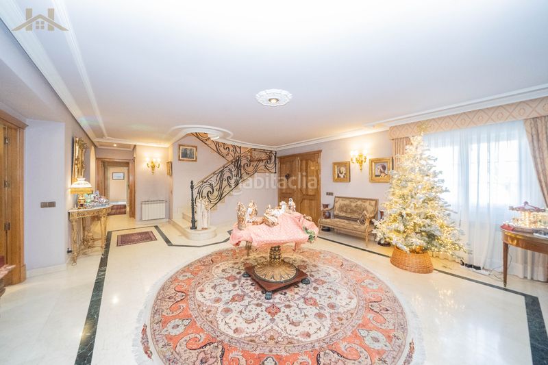 Foto 861a0e4f-2753-4dd7-8661-84c4b38330e9. Chalet con camino riscaldamento parcheggio piscina in Pozuelo de Alarcón