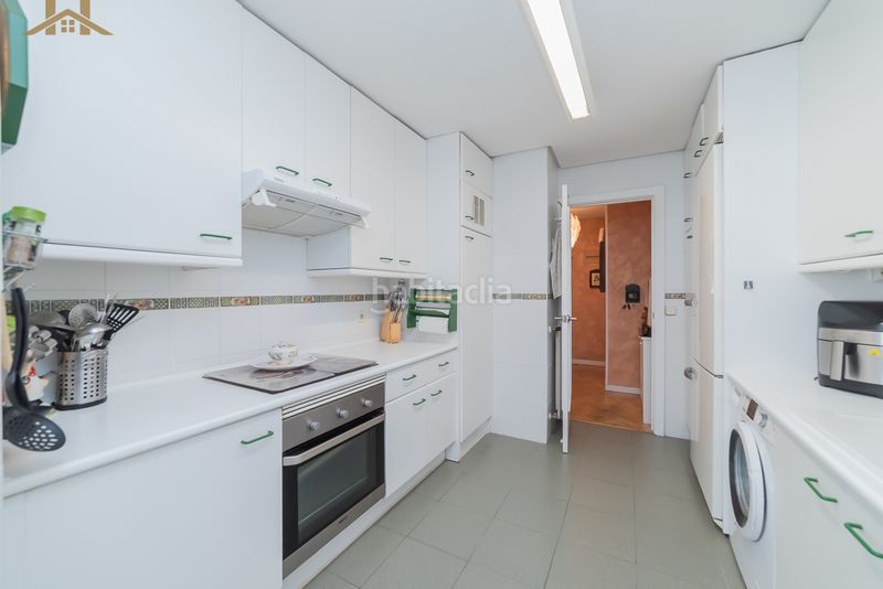 Foto b6248791-fb87-4058-89fa-bde34ec28517. Àtic amb calefacció aparcament a Pueblo Pozuelo de Alarcón