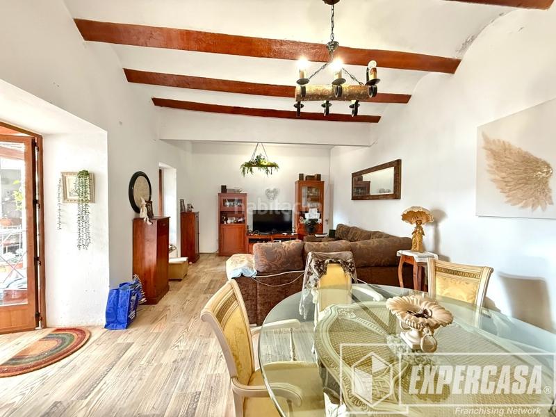 Foto fc3bf886-2296-4d21-afbf-68f549e1af5f. Casa en Casco Antiguo Llíria