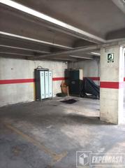 Autoparkplatz in Riba - roja de Túria