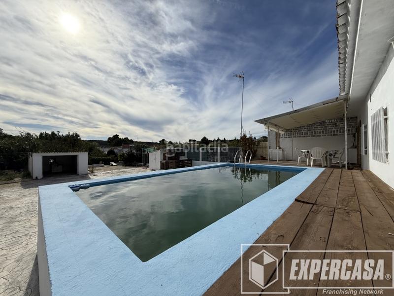 Foto 1bbdc6d4-0575-4315-8a1b-353c7c97770e. Chalet en Centro Chiva