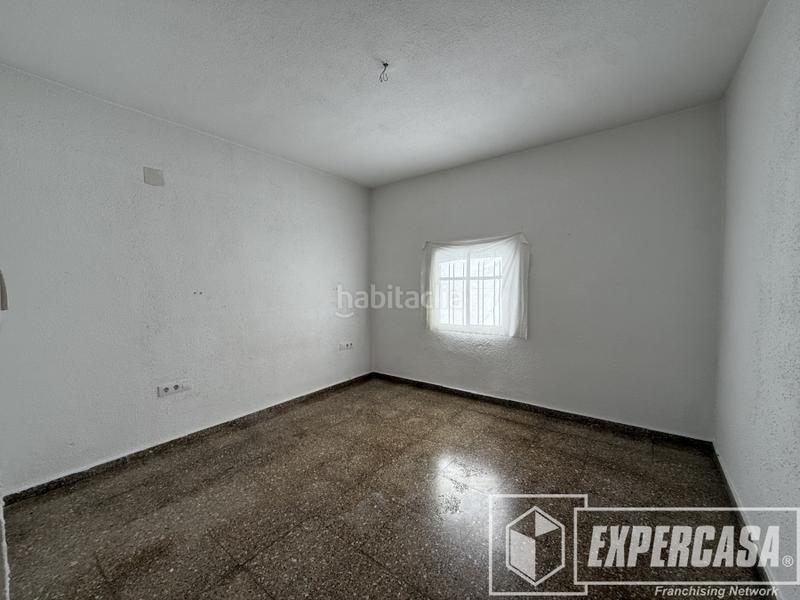 Foto 7fe3625b-680c-4f4e-abbf-4c8a916a60fd. Chalet en Centro Chiva