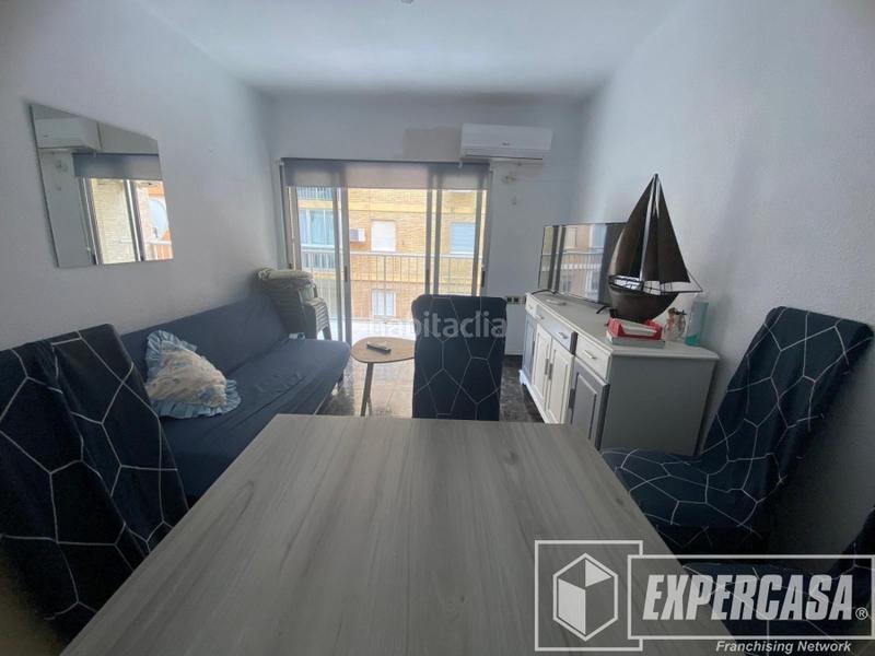 Foto ff803107-ecdc-4f40-aaae-1ae3627e53da. Apartamento en calle calle menorca 0 en El Perelló Sueca