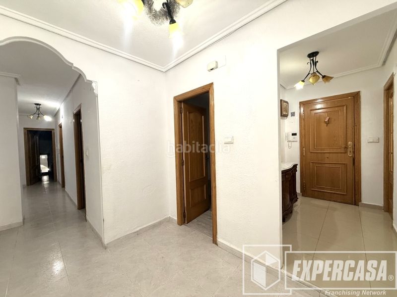 Foto bd5f63fe-9ab5-4788-989e-96c83ba8906a. Piso en Riba - roja de Túria