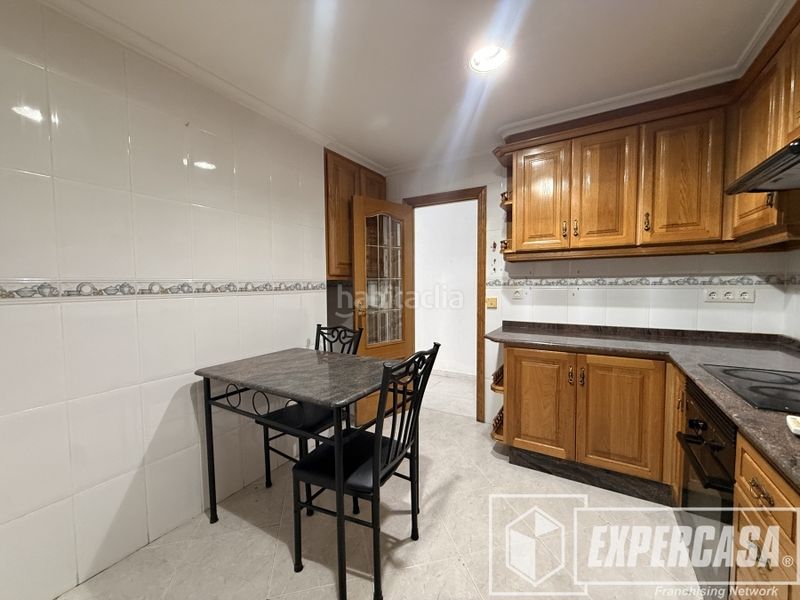 Foto f8581dde-2490-456c-a835-53cded117eeb. Piso en Riba - roja de Túria