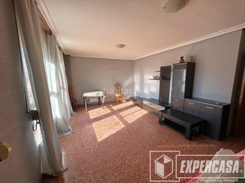 Foto 4056efc6-5de9-4cee-9e4a-3e1112cb2c43. Piso en Casco Antiguo Llíria