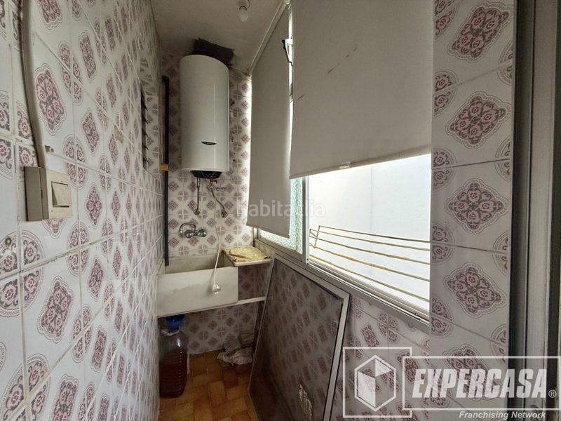 Foto a79c43e9-ceec-4a41-aaf9-04c71f0afd39. Piso en calle duc de Llíria 65 en Parque de la Bombilla Llíria