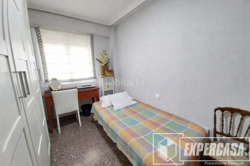 Foto 0c1eabf8-5f12-403a-ada9-189a6ec22adf. Pis a Zona Avenida al Vedat Torrent