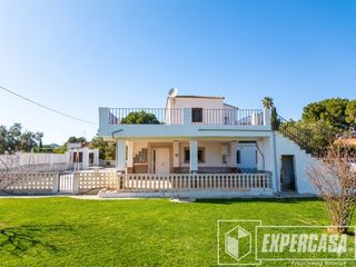 Chalet in Casco Antiguo