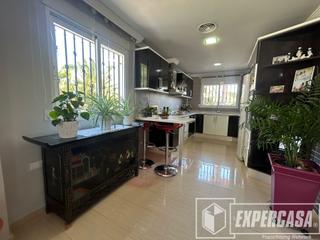 Chalet in Urbanizaciones