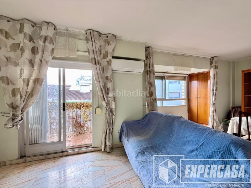 Foto 63e6747a-6675-4208-ba29-fa8168cfad6b. Pis a calle duc de Llíria 65 a Parque de la Bombilla Llíria