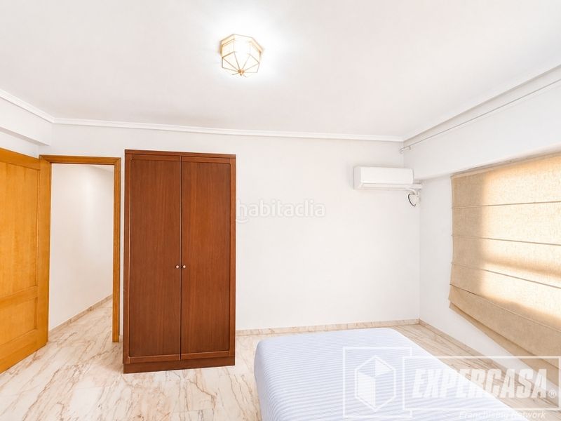 Foto bcee2031-b382-4000-8448-2233b5998e9c. Pis a calle duc de Llíria 65 a Parque de la Bombilla Llíria
