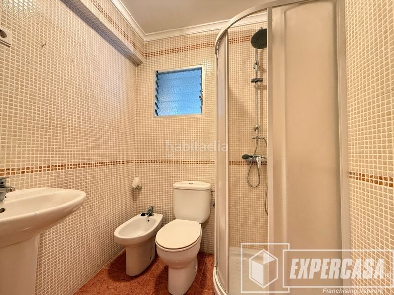 Foto e943f394-b8a5-48bb-84dd-ea694b268006. Pis a calle duc de Llíria 65 a Parque de la Bombilla Llíria