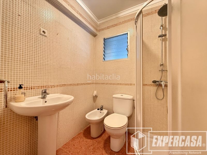 Foto f645d3bf-8ba0-458c-a747-fdc5f9c487aa. Pis a calle duc de Llíria 65 a Parque de la Bombilla Llíria