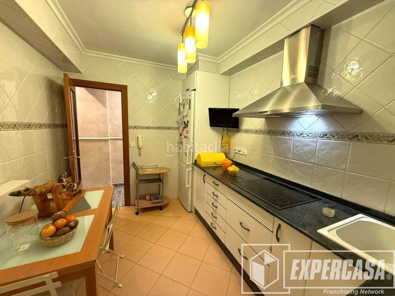 Foto 185de2a7-9516-48a8-a10a-e8153c5aaa04. Flat in calle duc de Llíria 60 in Parque de la Bombilla Llíria