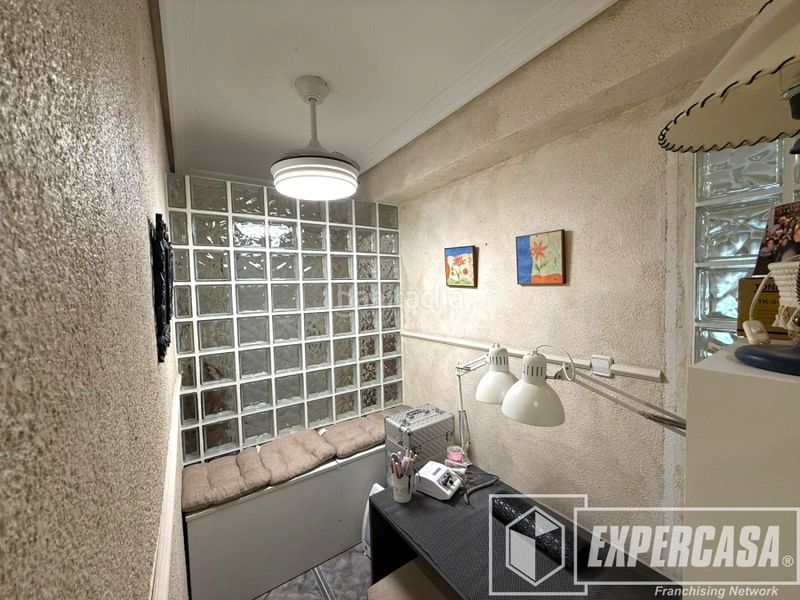 Foto a56e25bf-7477-415b-8a42-ab34e26f342d. Flat in calle duc de Llíria 60 in Parque de la Bombilla Llíria