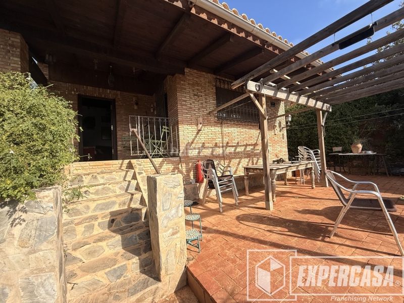 Foto 1bd83229-fae0-4a12-a41b-688a6f918c06. Chalet avec chauffage dans Pedralba