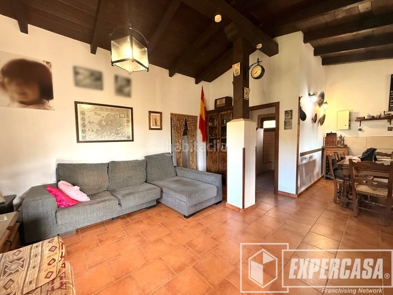 Foto ea481892-8113-4af3-a643-735a3bf42378. Chalet avec chauffage dans Pedralba
